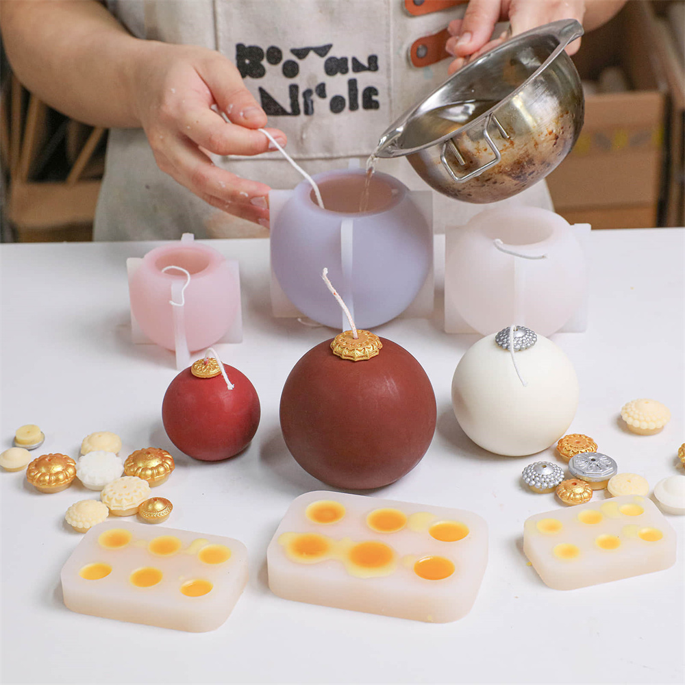 Nicole Christmas Bauble Candle - огляд і ціна Candle Making Supplies Wholesale
